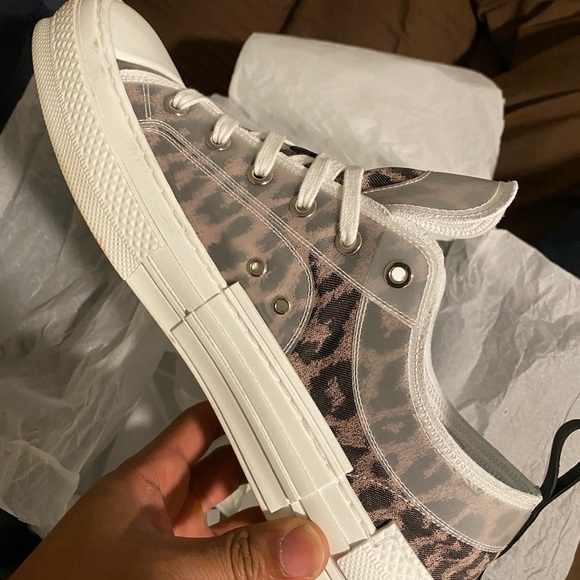 Christian Dior - Picture 8 of 13